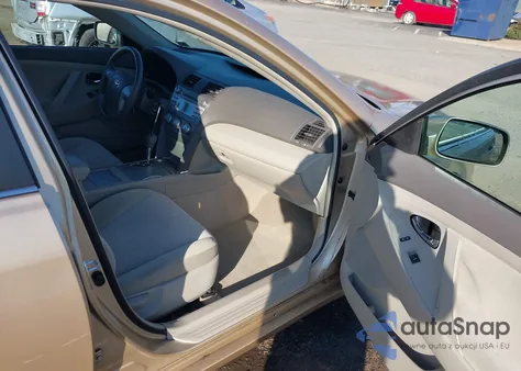 2011 Toyota Camry Le z USA, uszkodzony, nr VIN 4T1BF3EK8BU225406